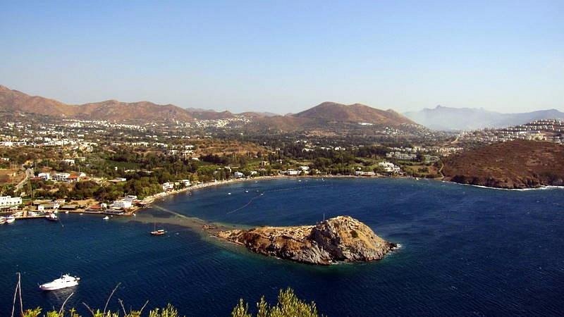 Gümüşlük Antik Kenti ve Tavşan Adası